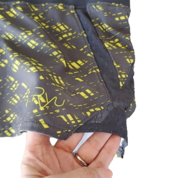 RYU Blazing Yellow Women's Grey Stellar Athletic Running Shorts Stretch Sz Small - Picture 3 of 9